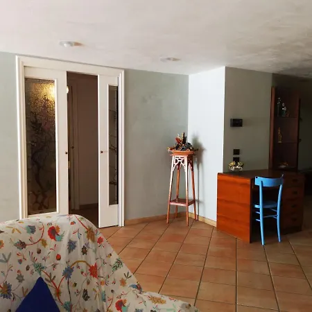 Affittacamereloisa Apartment *