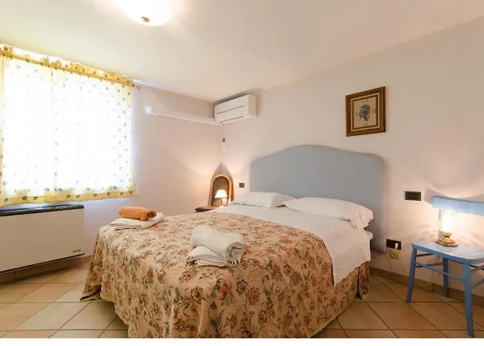 Affittacamereloisa Apartment *